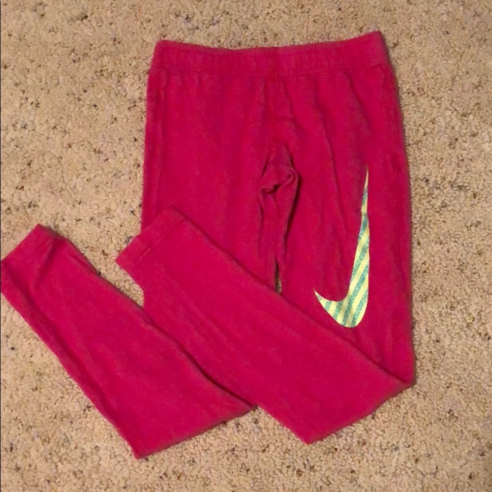 Girl nike yoga pants